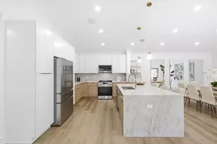 8899 NW 47th Dr, Coral Springs, FL 33067 - Photo 31