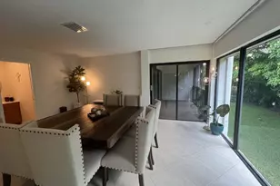 1639 Embassy Dr, West Palm Beach, FL 33401 - Photo 5