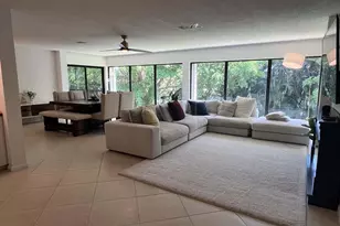 1639 Embassy Dr, West Palm Beach, FL 33401 - Photo 1