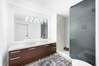 244 Biscayne Boulevard #651, Miami, FL 33132 - Photo 21
