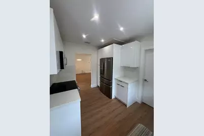 725 NE 160th Terrace, Miami, FL 33162 - Photo 9