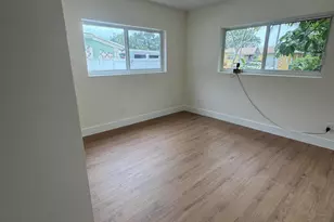 725 NE 160th Terrace, Miami, FL 33162 - Photo 33