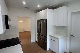 725 NE 160th Terrace, Miami, FL 33162 - Photo 7