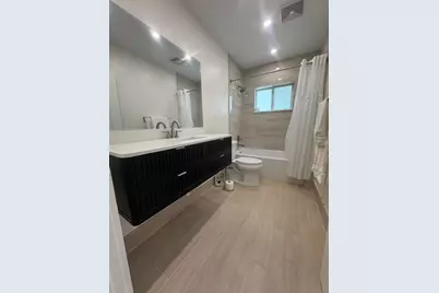 725 NE 160th Terrace, Miami, FL 33162 - Photo 21