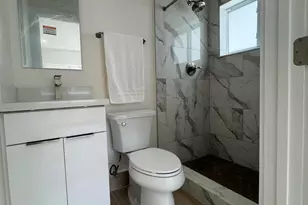 725 NE 160th Terrace, Miami, FL 33162 - Photo 27