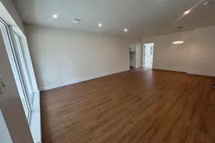 725 NE 160th Terrace, Miami, FL 33162 - Photo 3
