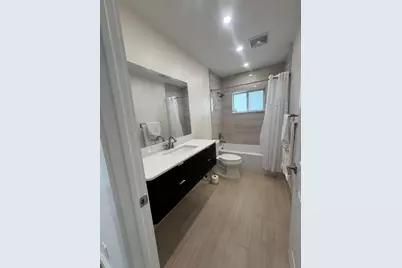 725 NE 160th Terrace, Miami, FL 33162 - Photo 19