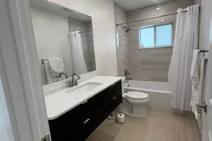 725 NE 160th Terrace, Miami, FL 33162 - Photo 19
