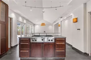 551 NE 53rd St, Miami, FL 33137 - Photo 5