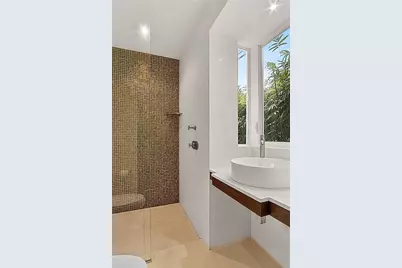551 NE 53rd Street, Miami, FL 33137 - Photo 11