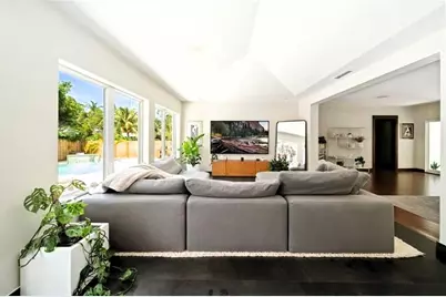 551 NE 53rd Street, Miami, FL 33137 - Photo 3