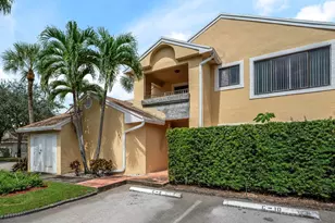 151 SW 95th Terrace, Pembroke Pines, FL 33025 - Photo 1