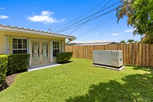 4240 NE 19th Ave, Oakland Park, FL 33308 - Photo 37