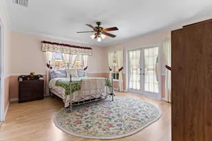 4240 NE 19th Ave, Oakland Park, FL 33308 - Photo 17
