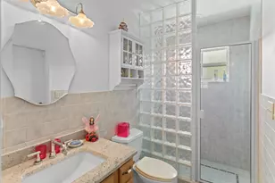4240 NE 19th Ave, Oakland Park, FL 33308 - Photo 27