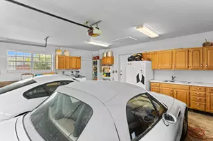 4240 NE 19th Ave, Oakland Park, FL 33308 - Photo 39