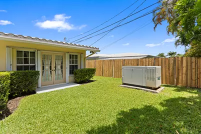4240 NE 19th Avenue, Oakland Park, FL 33308 - Photo 37