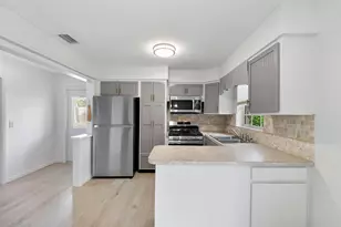 1101 NE 35th St, Pompano Beach, FL 33064 - Photo 13