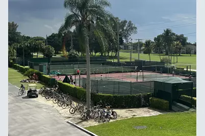 8960 S Hollybrook #301, Pembroke Pines, FL 33025 - Photo 15