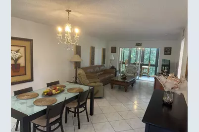 8960 S Hollybrook #301, Pembroke Pines, FL 33025 - Photo 5