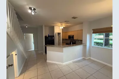 8320 Santa Monica Avenue #8320, Tamarac, FL 33321 - Photo 7