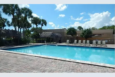 8015 SW 107th Avenue SW #218, Miami, FL 33173 - Photo 7