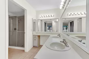5800 Camino Del Sol, Boca Raton, FL 33433 - Photo 11