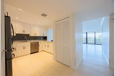 801 Palm Trail #9, Delray Beach, FL 33483 - Photo 11
