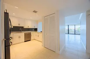 801 Palm Trail, Delray Beach, FL 33483 - Photo 11