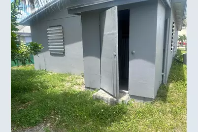 1528 S Avenue, Riviera Beach, FL 33404 - Photo 9
