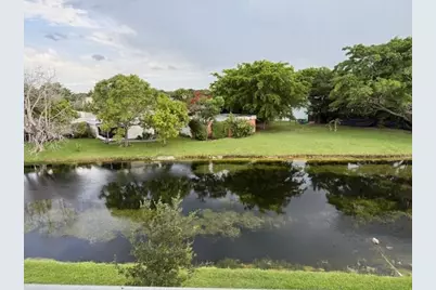 9660 Sunrise Lakes Boulevard #306, Sunrise, FL 33322 - Photo 7