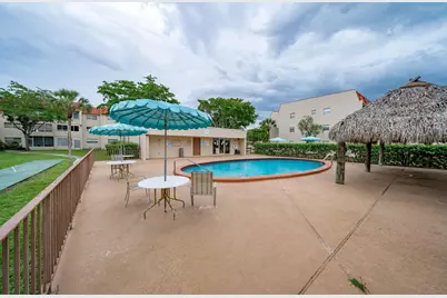 9660 Sunrise Lakes Boulevard #306, Sunrise, FL 33322 - Photo 37