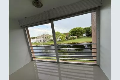 9660 Sunrise Lakes Boulevard #306, Sunrise, FL 33322 - Photo 9