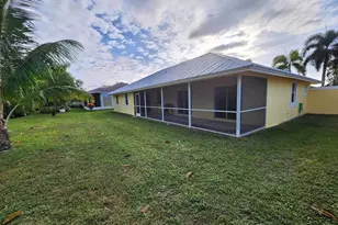 1750 Primrose Ln, Wellington, FL 33414 - Photo 3