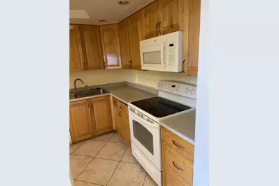 3090 Holiday Springs Boulevard #310, Margate, FL 33063 - Photo 5