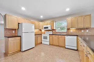 5592 1st Rd, Lake Worth, FL 33467 - Photo 9