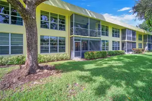 400 Oaks Ln, Pompano Beach, FL 33069 - Photo 21