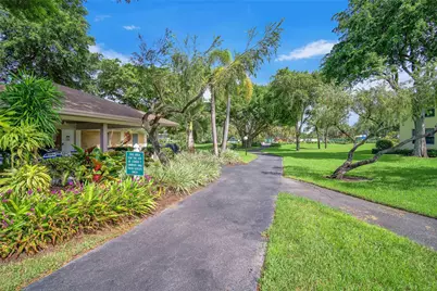 400 Oaks Lane #115, Pompano Beach, FL 33069 - Photo 27