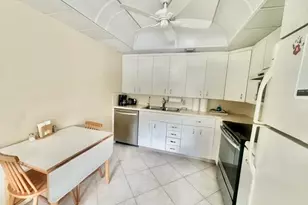 3018 Ainslie B, Boca Raton, FL 33434 - Photo 5