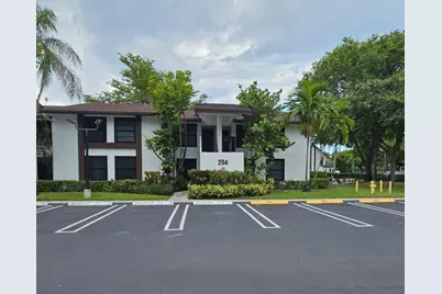 204 Lake Pointe Drive #107, Oakland Park, FL 33309 - Photo 1