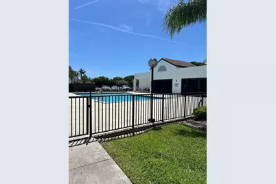 204 Lake Pointe Drive #107, Oakland Park, FL 33309 - Photo 23