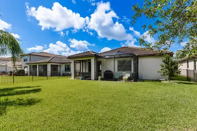 827 SE Villandry Way, Port Saint Lucie, FL 34984 - Photo 29
