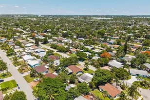 1660 NE 31st Ct, Pompano Beach, FL 33064 - Photo 43