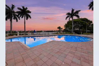 10725 Pelican Drive, Wellington, FL 33414 - Photo 3