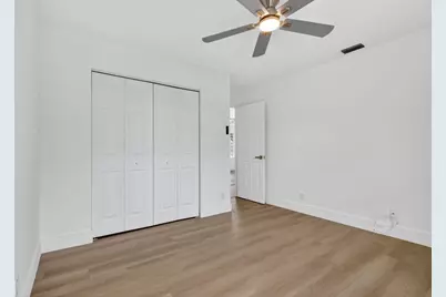 7823 Springfield Lake Drive, Lake Worth, FL 33467 - Photo 23