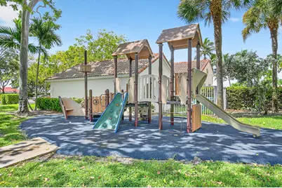 7823 Springfield Lake Drive, Lake Worth, FL 33467 - Photo 49