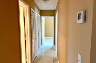 1235 Rowayton Cir, Wellington, FL 33414 - Photo 7