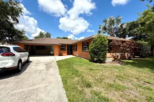 1235 Rowayton Cir, Wellington, FL 33414 - Photo 3