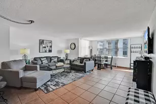 3015 N Ocean Blvd, Fort Lauderdale, FL 33308 - Photo 9