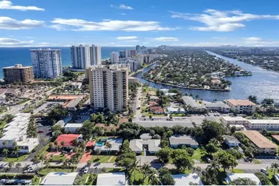 3218 SE 11th Street #B, Pompano Beach, FL 33062 - Photo 1